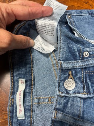 Levi's 721 High Rise Skinny W27 Donna