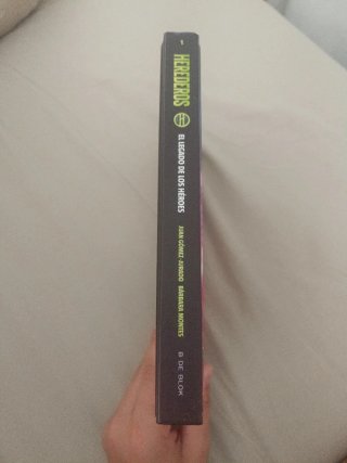 El Legado de Los Héroes / Legacy of the Heroes