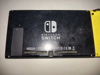 Nintendo Switch Amarillo y Negro