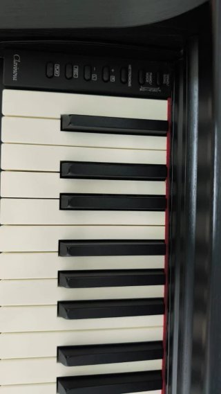 Piano Digital Yamaha Negro