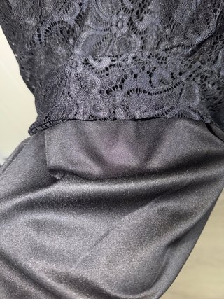 Blusa de encaje negra talla XL
