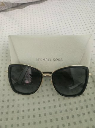 Gafas de Sol Michael Kors Negras y Doradas