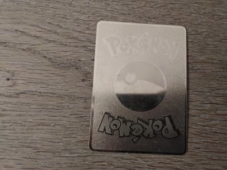 Carta Pokémon Pikachu V Hierro Con funda incluida