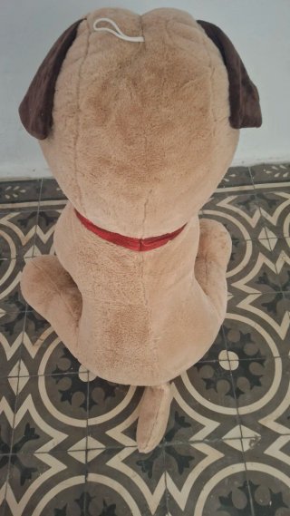 Peluche perro pug grande