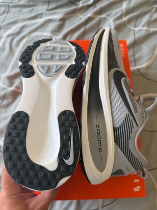 Nike Vomero 18 T.46 Originales nuevas a estrenar