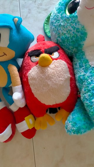 Conjunto peluches pez Nemo, Sonic,Bob esponja..