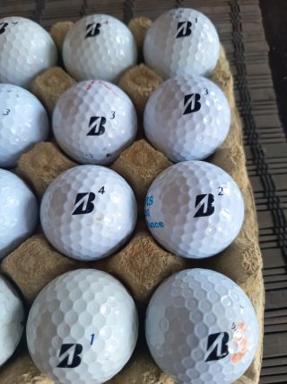 25 Pelotas de Golf Bridgestone