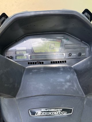 Suzuki Burgman 650 Executive Negra