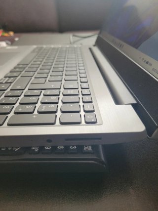Portátil Lenovo IdeaPad S145 AMD-A6 15.6