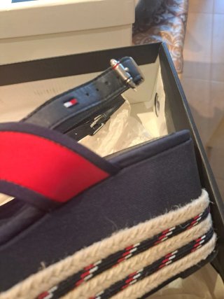 Sandalias Tommy Hilfiger Azul y Rojo