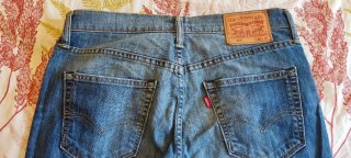 Pantalones Levis 527 en buen estado