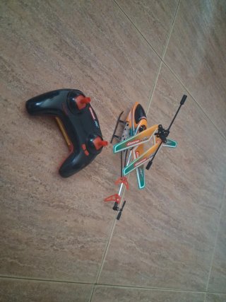 Helicóptero radiocontrol , marca Carrera RC