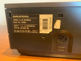 Grundig V2000 Stereo 2x4/2x8