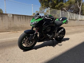 Kawasaki Z800e Limitada en Papeles