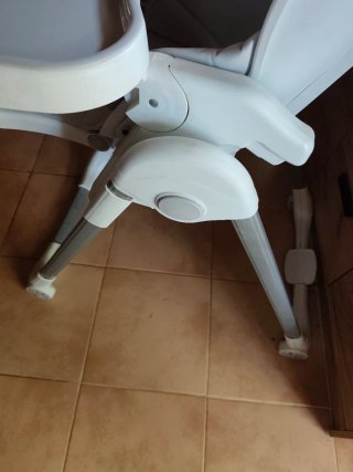 Trona reclinable y plegable