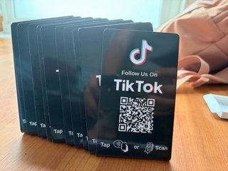Tarjetas NFC Instagram, TikTok y Facebook