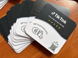 Tarjetas NFC Instagram, TikTok y Facebook