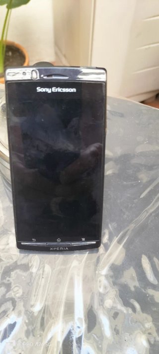 Móvil Sony Xperia Negro/Plateado