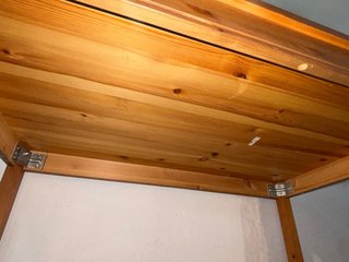 Mesa de comedor de madera