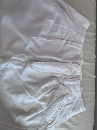 Pantalón de pinzas tiro alto Stradivarius