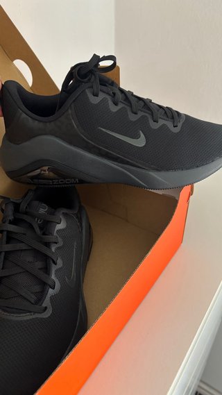 Nike Air Zoom Bella 7 Negro