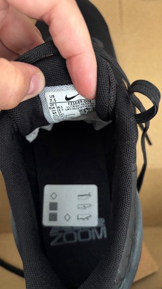 Nike Air Zoom Bella 7 Negro