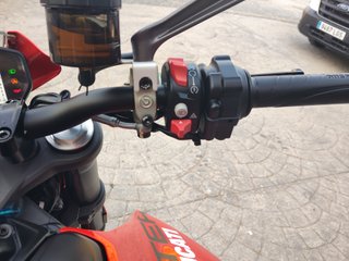 Ducati Monster 2022 Roja - Pocos Kms