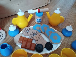 Juego de café y té de madera para niños
