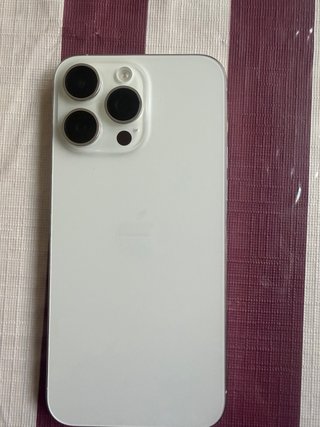 iPhone 15 Pro Max 256GB Blanco + AirPods 3:gn
