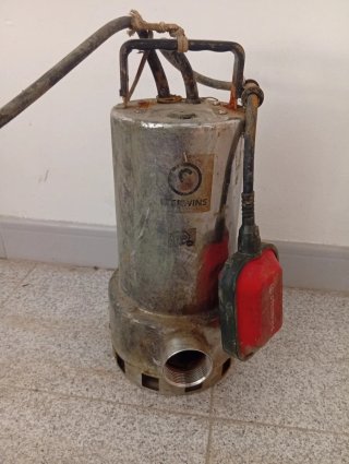 Bomba de agua Sterwins 1000W 18000 L/h