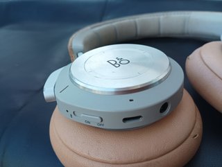 Auriculares Bang & Olufsen Beoplay H9i