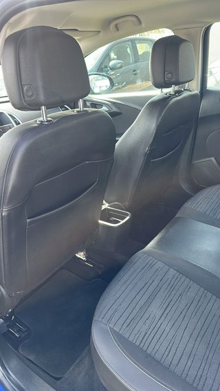Opel Astra 2015