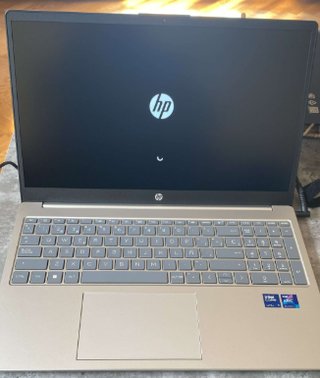 HP Portátil Intel Ultra 7 32GB RAM 1TB SSD