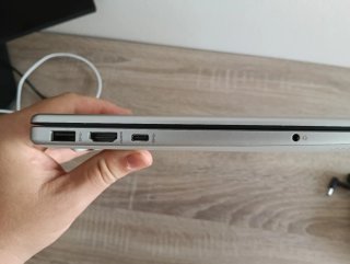 HP Portátil Intel Ultra 7 32GB RAM 1TB SSD
