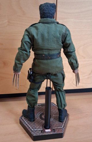 Figura articulada Wolverine Lobezno 1/6 Custom