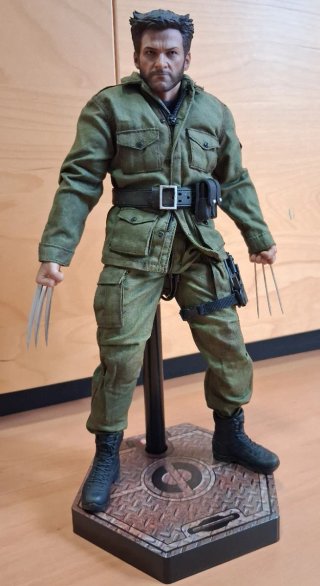 Figura articulada Wolverine Lobezno 1/6 Custom