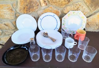 9 PLANOS 7 HONDOS 6 VASOS,TAZAS, CUCHARILLAS