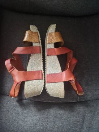Sandalias Mia Loe Marrón/Rojo Plataforma 2cm Cuña