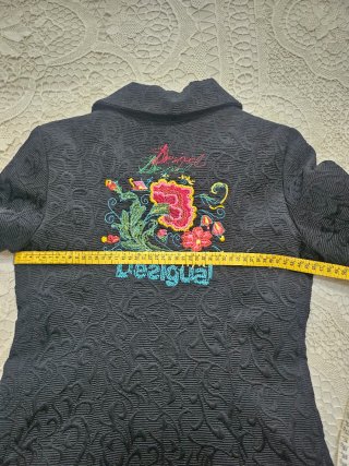 Abrigo Desigual negro bordado multicolor