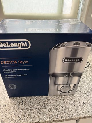 Cafetera DeLonghi Dedica Style Blanca
