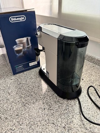 Cafetera DeLonghi Dedica Style Blanca