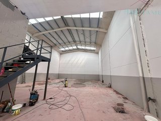 Nave industrial en alquiler en Albolote