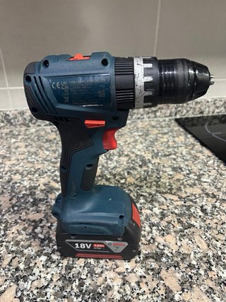 Taladro Bosch GSB 18V-45 Profesional brushless.