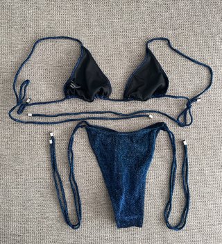 Traje de baño azul brillante talla M