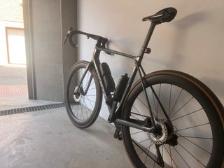 Giant TCR Advanced Pro 1 2025 105 Di2