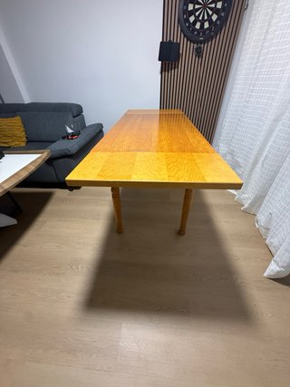 Mesa de comedor extensible de madera
