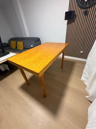 Mesa de comedor extensible de madera