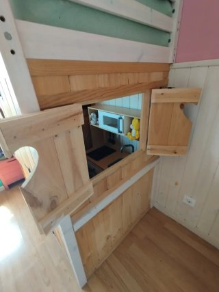 Cama alta casita madera pino hecha a mano