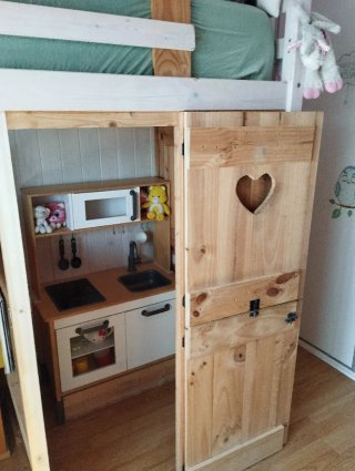 Cama alta casita madera pino hecha a mano
