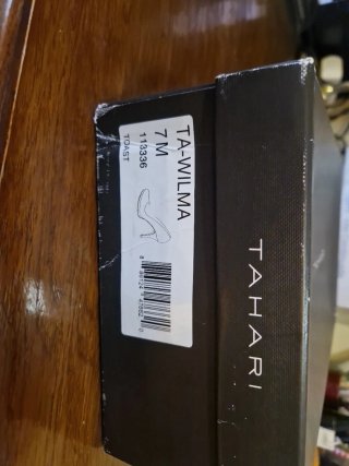 Zapatos de tacón Tahari beige